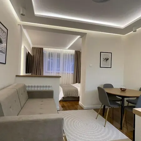 Luka Luxury Apartman *