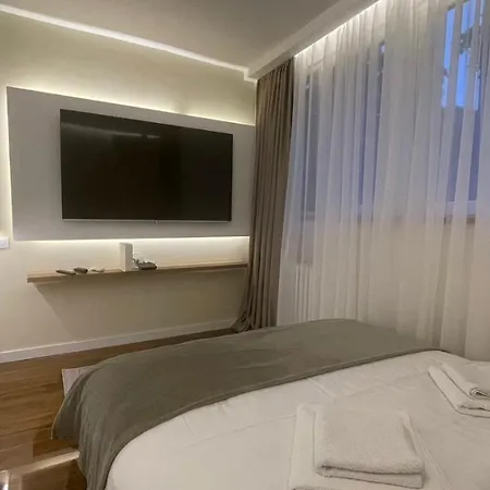 Luka Luxury * بلغراد