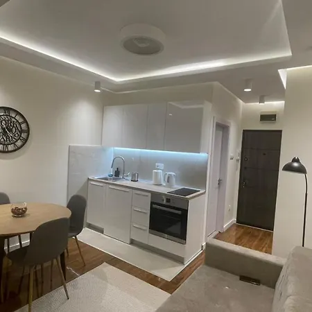 Luka Luxury Apartment